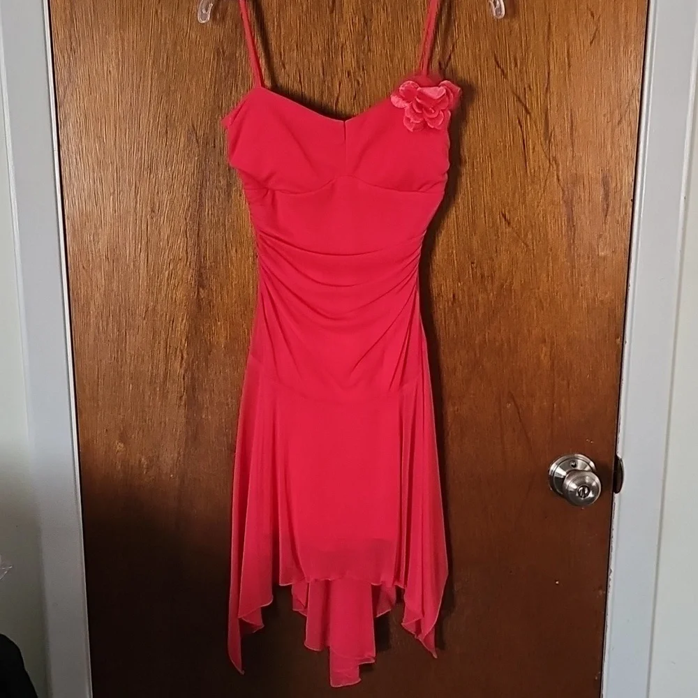Coral party dress. - Picture 1 of 3